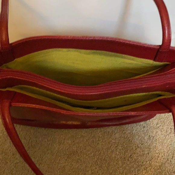 Hobo Red Leather Shoulder Bag - Picture 3 of 16